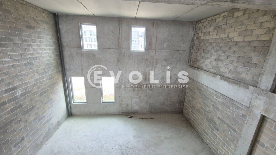 Photo 5 – location Entrepôts / activités	SERRIS (77700)