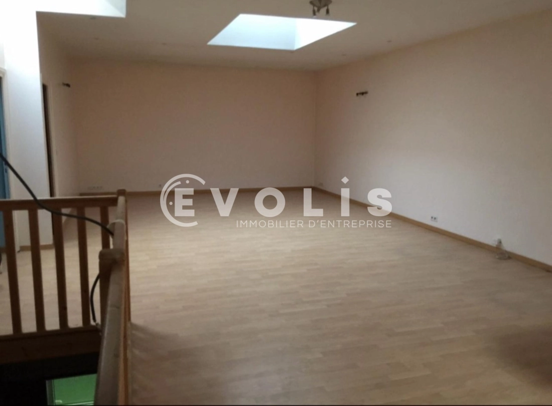 Photo 6 – vente Entrepôts / activités	MONTGERON (91230)