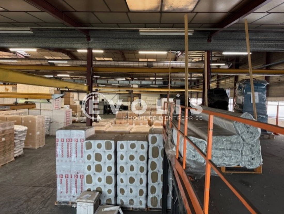 Photo 12 – location Entrepôts / activités	VAULX EN VELIN (69120)