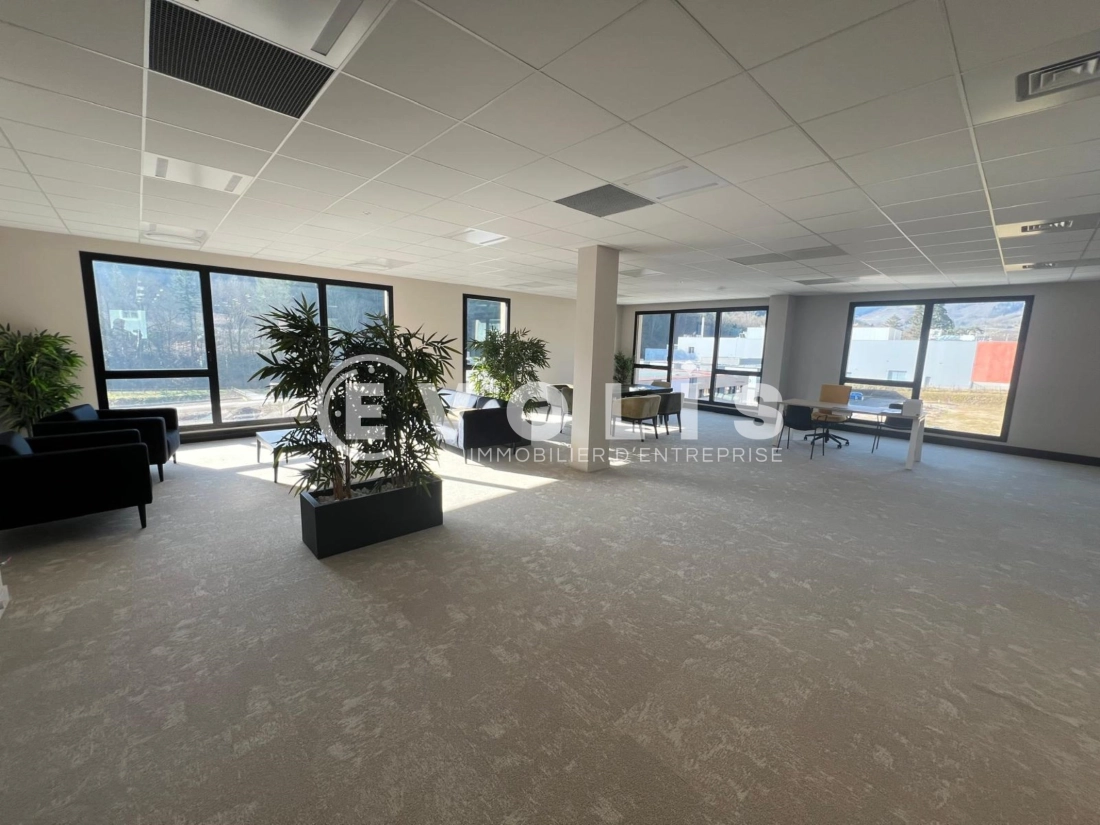 Photo 10 – vente bureaux	TARARE (69170)