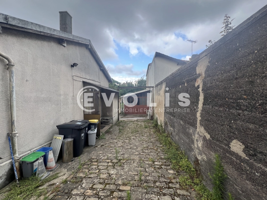 Photo 12 – vente Entrepôts / activités	MAISONS ALFORT (94700)
