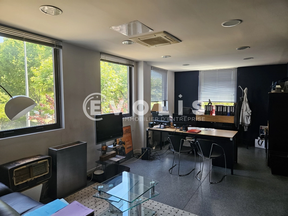 Photo 4 – vente bureaux	GRIGNY (91350)