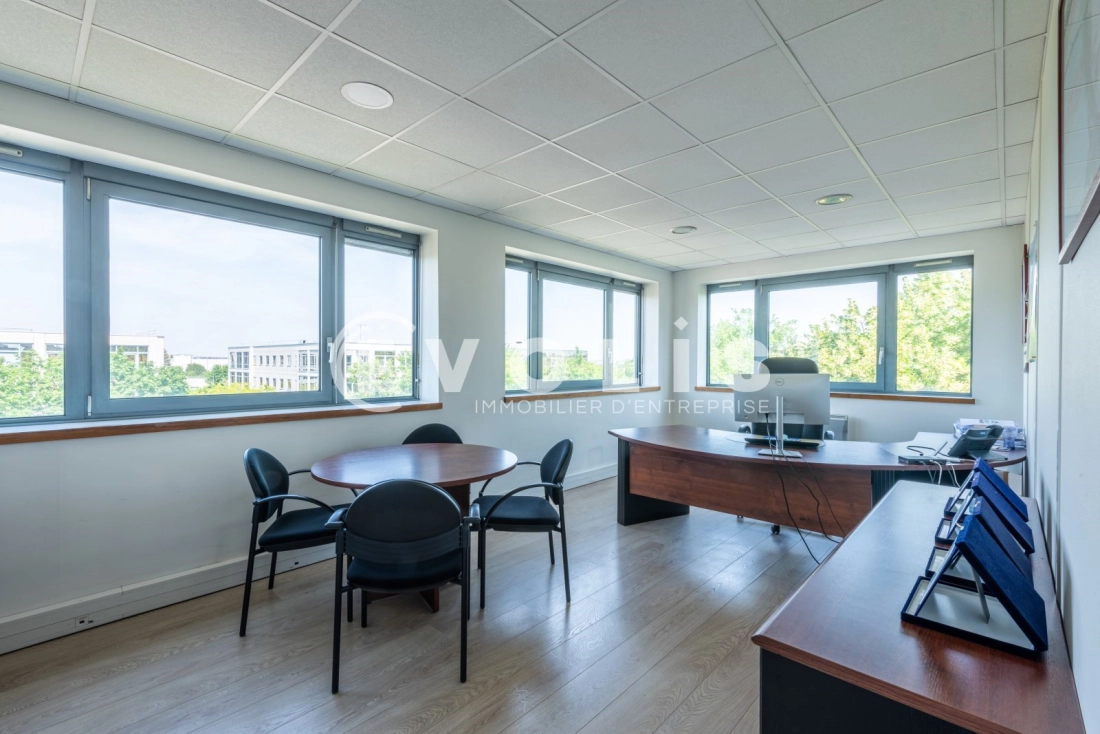 Photo 6 – location bureaux	LOGNES (77185)