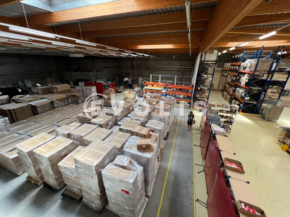 Photo 9 – location Entrepôts / activités	DECINES CHARPIEU (69150)