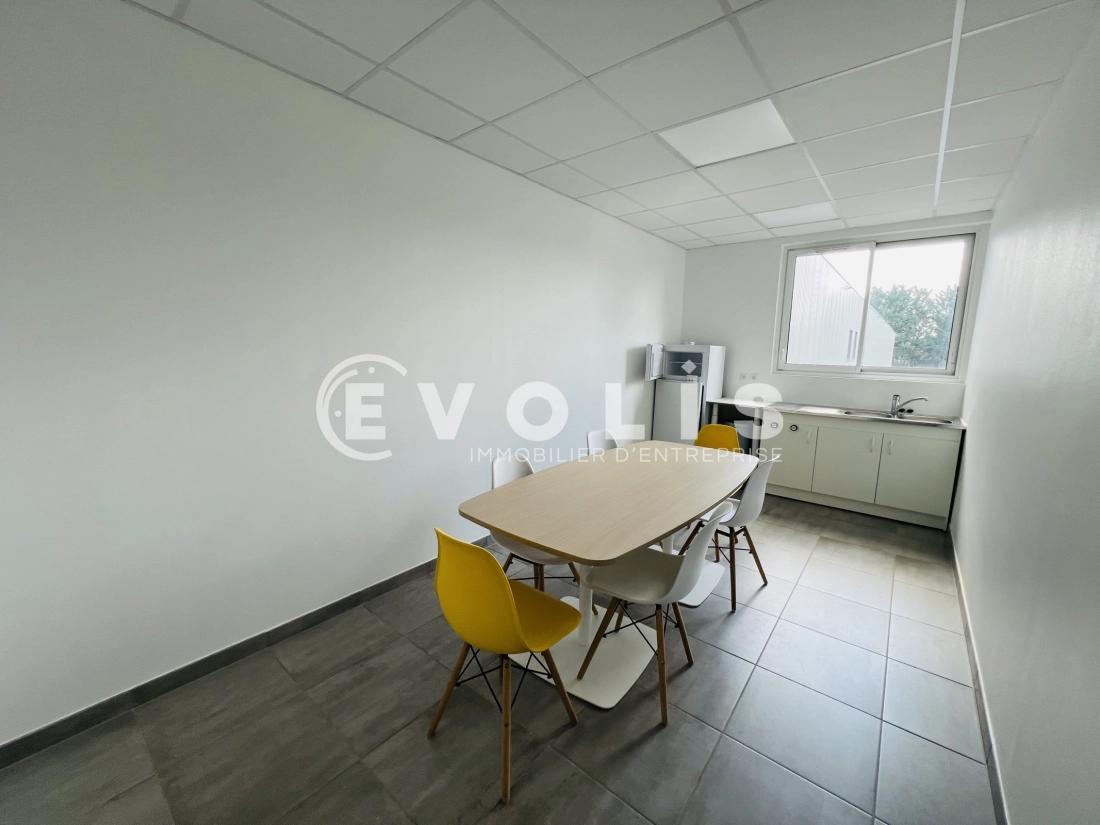 Photo 6 – location bureaux	OZOIR LA FERRIERE (77330)