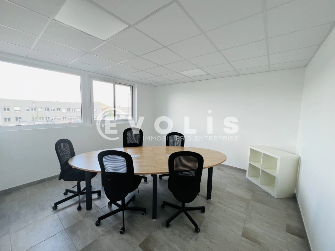 Photo 4 – location bureaux	OZOIR LA FERRIERE (77330)