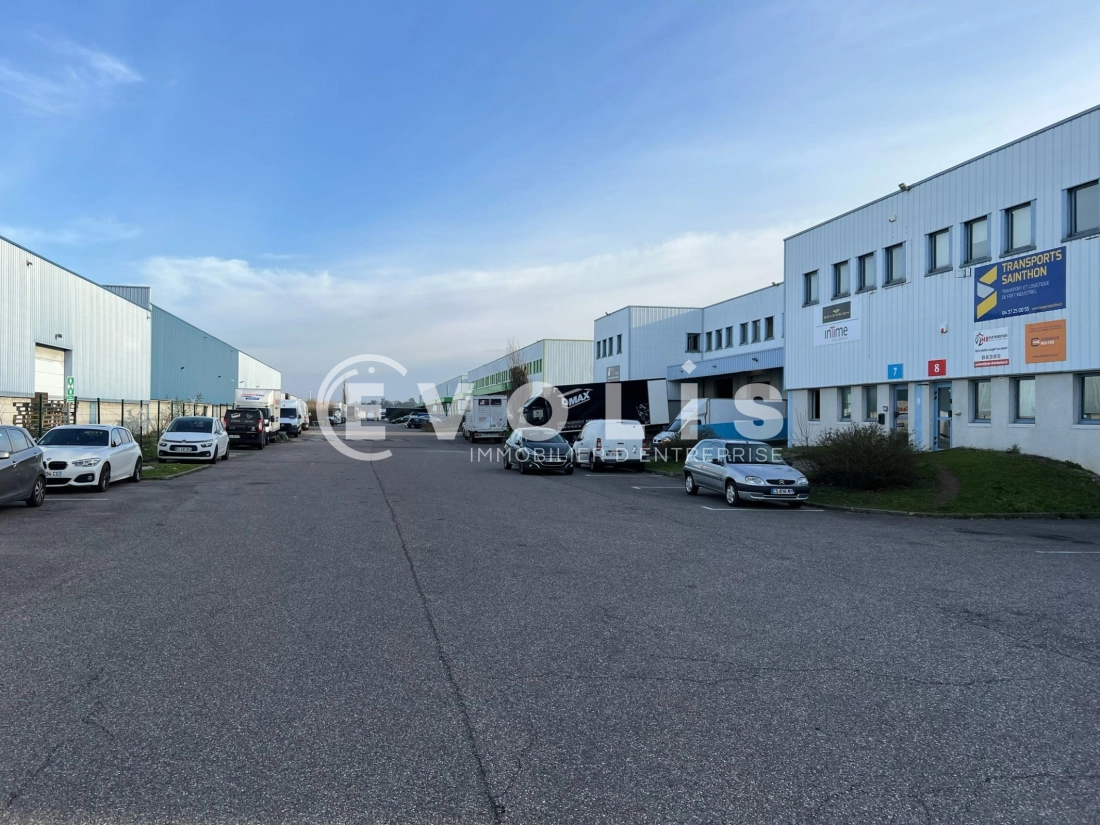 Photo 4 – location Entrepôts / activités	GENAS (69740)