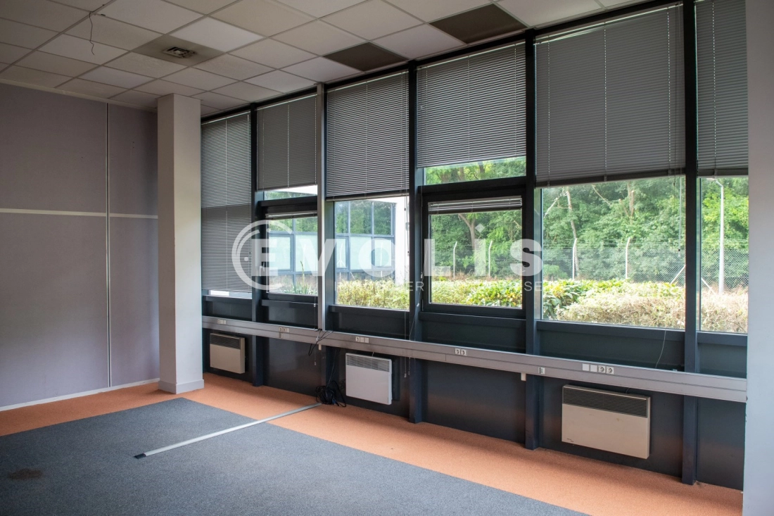 Photo 13 – location bureaux	VILLEBON SUR YVETTE (91140)