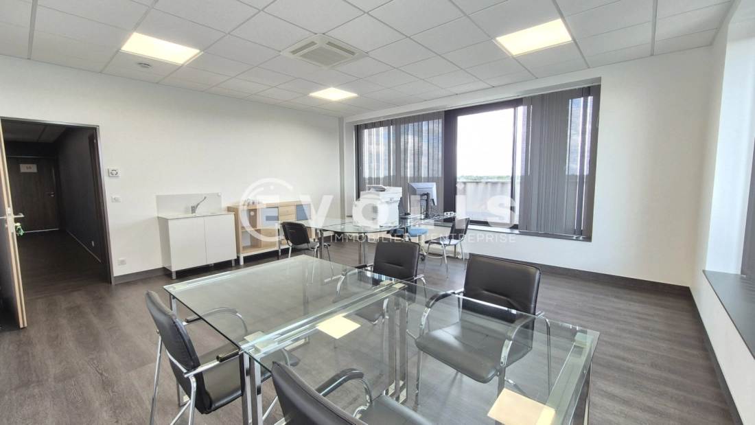Photo 15 – vente bureaux	JOSSIGNY (77600)