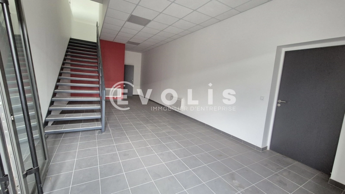 Photo 5 – location Entrepôts / activités	BUSSY SAINT GEORGES (77600)