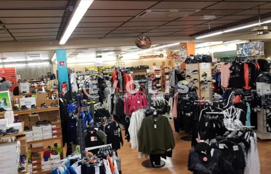 Photo 6 – location Locaux commerciaux	RUY MONTCEAU (38300)