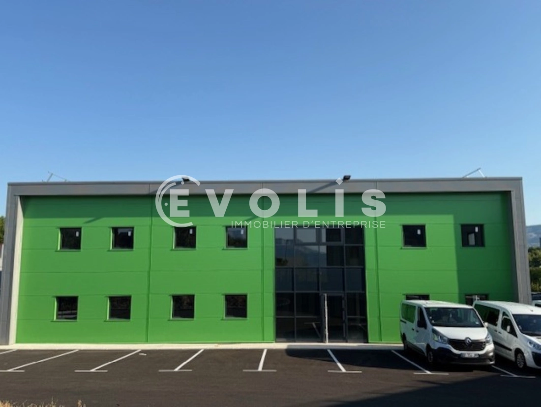 Photo 3 – vente Entrepôts / activités	VOIRON (38500)