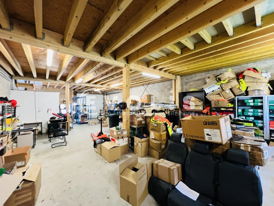 Photo 2 – location Entrepôts / activités	CROISSY BEAUBOURG (77183)