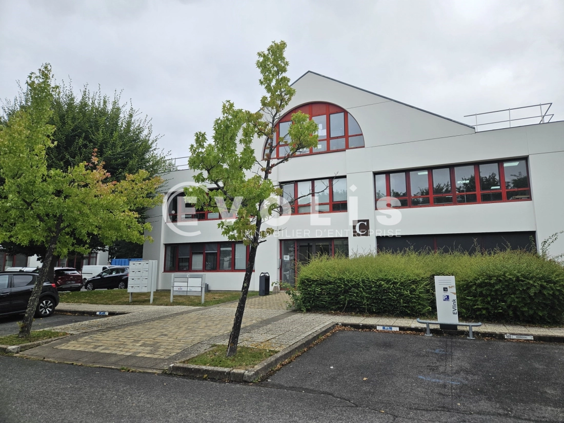 Photo 1 – location bureaux	LES ULIS (91940)