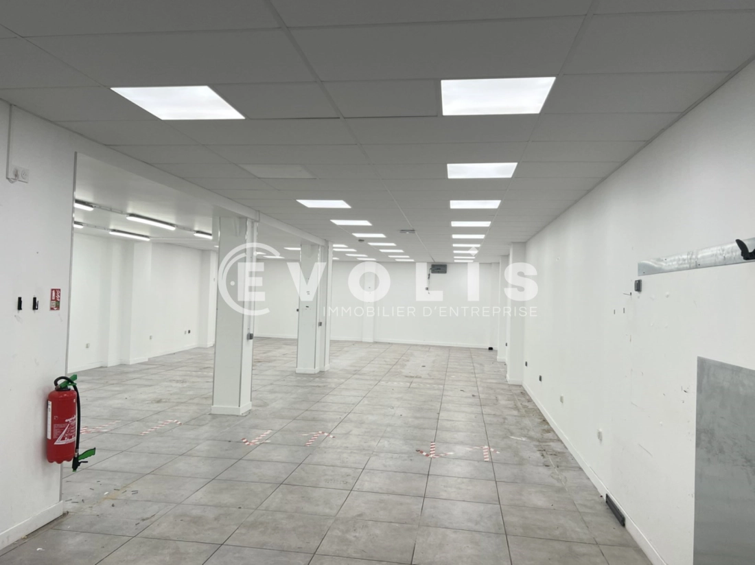 Photo 2 – vente Entrepôts / activités	CLAMART (92140)