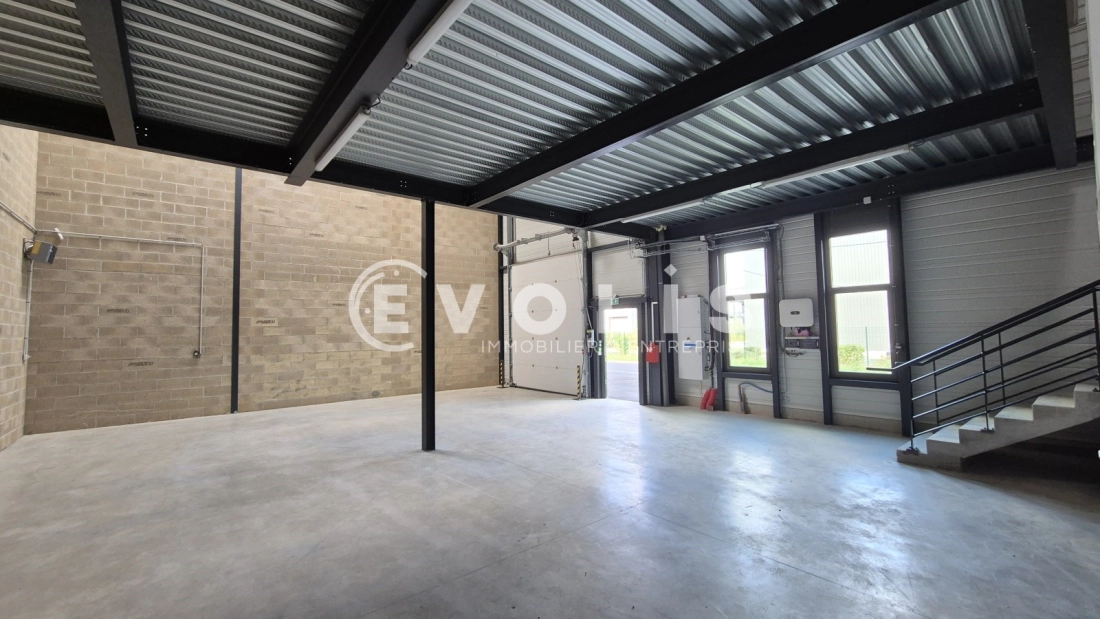 Photo 4 – location Entrepôts / activités	BAILLY ROMAINVILLIERS (77700)