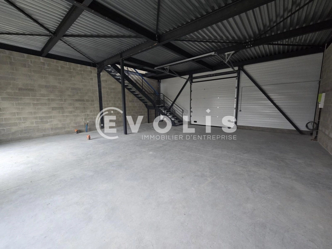 Photo 4 – vente Entrepôts / activités	MARCOUSSIS (91460)