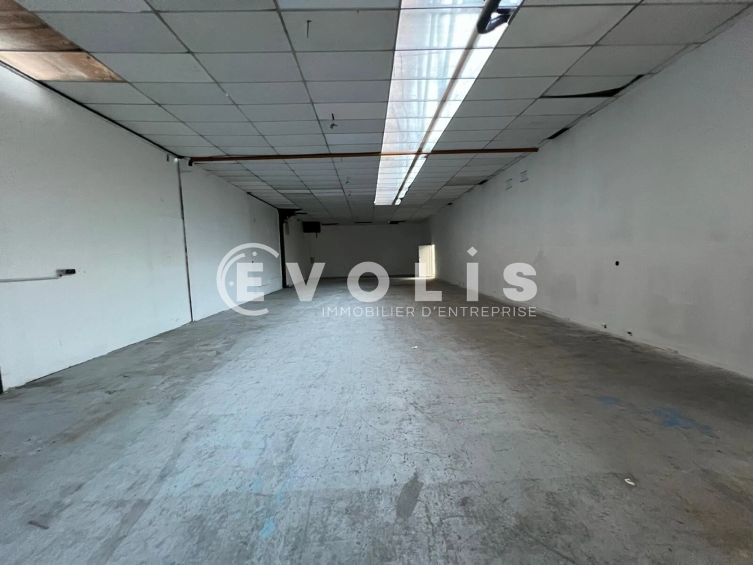 Photo 4 – location Entrepôts / activités	VILLEURBANNE (69100)