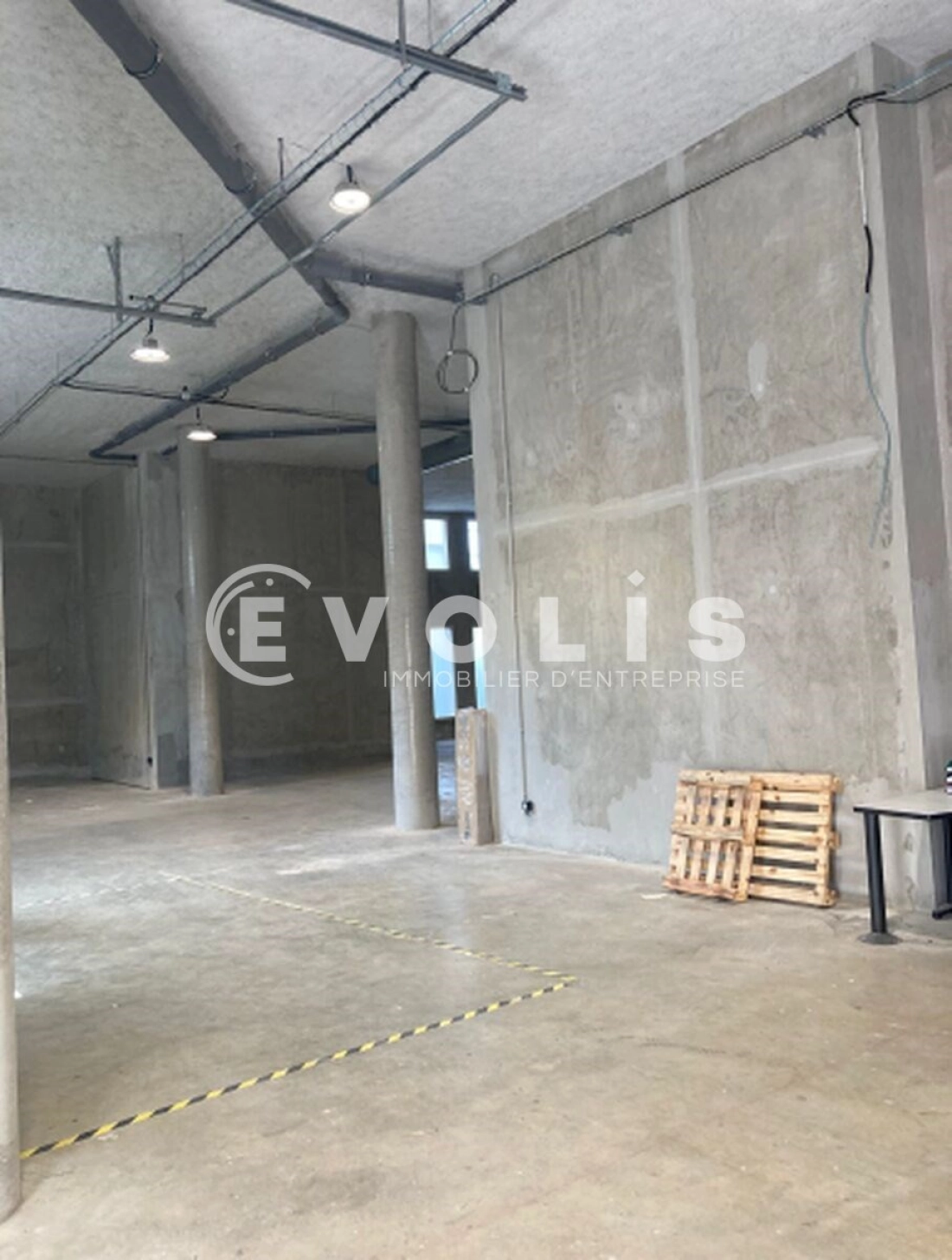 Photo 4 – location Entrepôts / activités	LYON (69007)