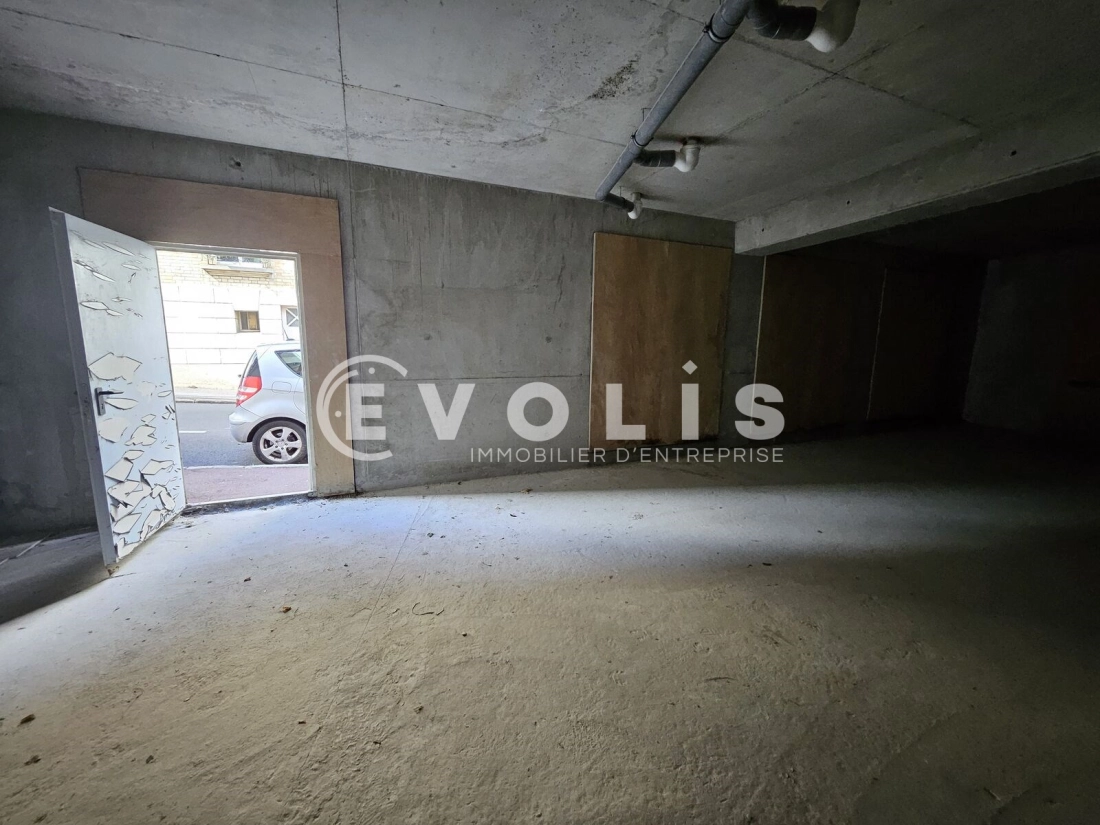 Photo 11 – location Entrepôts / activités	VANVES (92170)