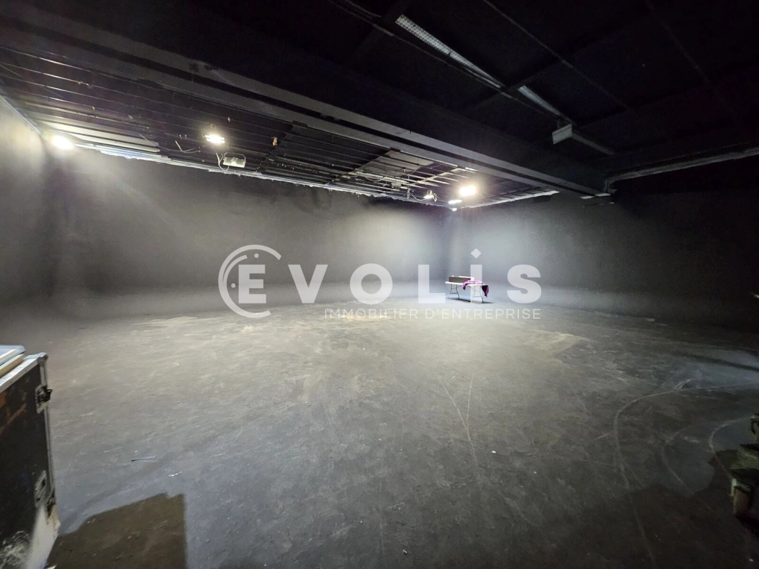 Photo 2 – vente Entrepôts / activités	IVRY SUR SEINE (94200)