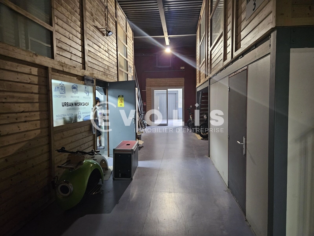 Photo 6 – vente Entrepôts / activités	IVRY SUR SEINE (94200)