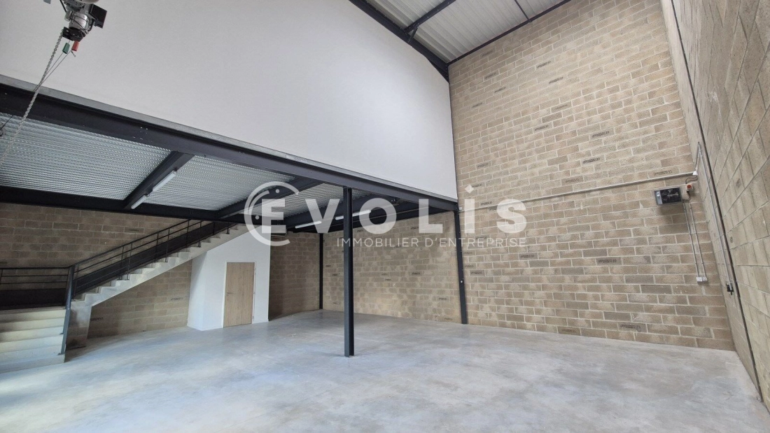 Photo 4 – location Entrepôts / activités	BAILLY ROMAINVILLIERS (77700)