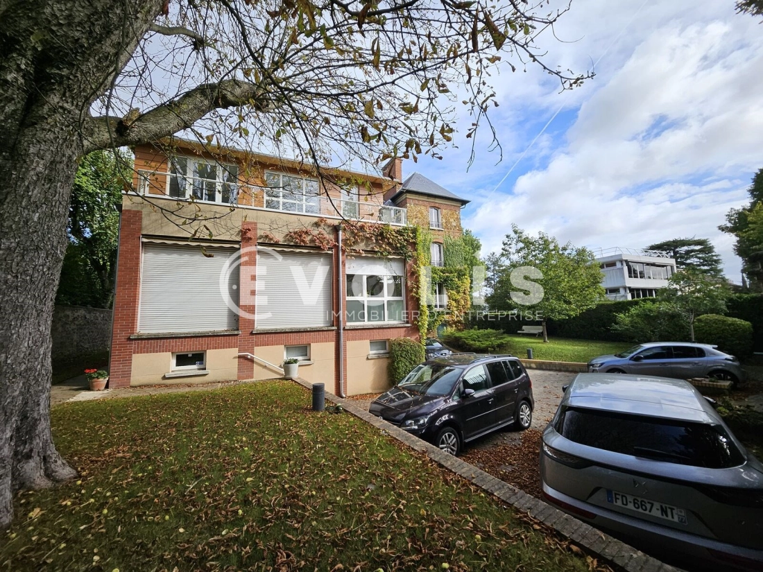 Photo 1 – location bureaux	BOURG LA REINE (92340)