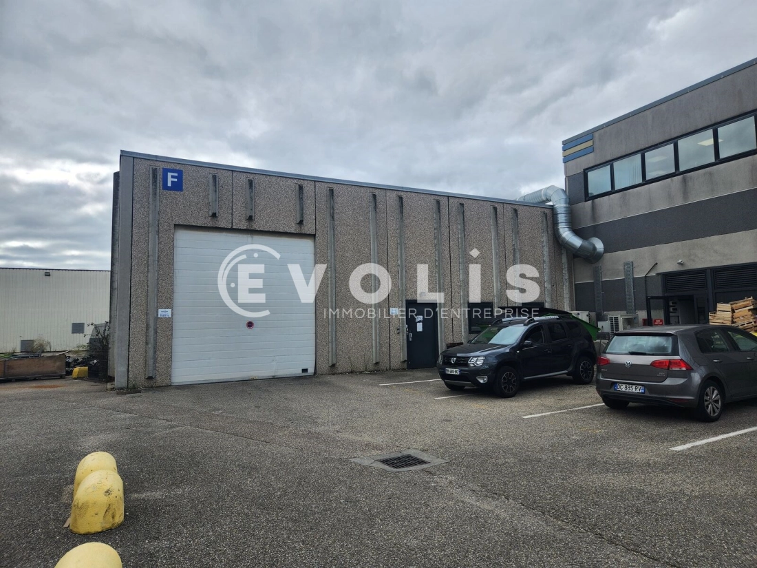 Photo 13 – location Entrepôts / activités	CHAPONNAY (69970)