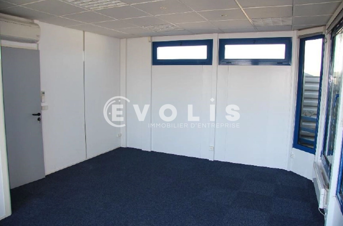 Photo 11 – location bureaux	MARCOUSSIS (91460)