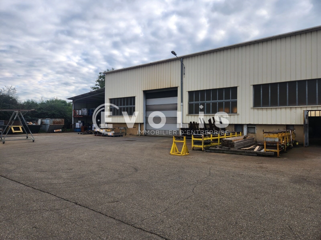 Photo 11 – vente Entrepôts / activités	BEAUVOIR DE MARC (38440)