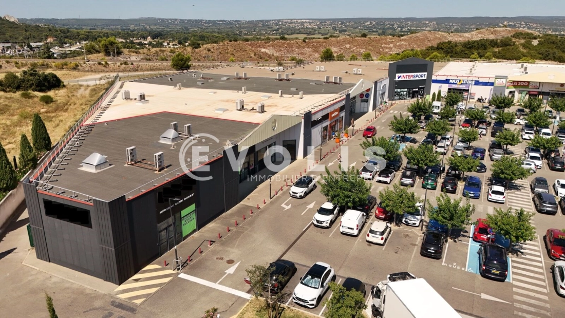 Photo 1 – location Locaux commerciaux	LES ANGLES (30133)