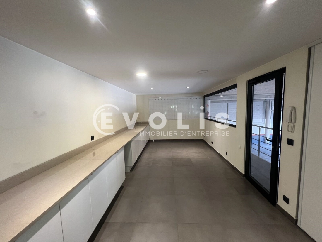 Photo 5 – location Entrepôts / activités	BRY SUR MARNE (94360)