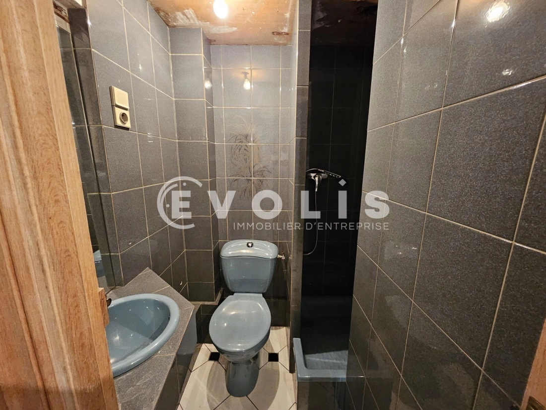 Photo 4 – location Entrepôts / activités	MONTROUGE (92120)