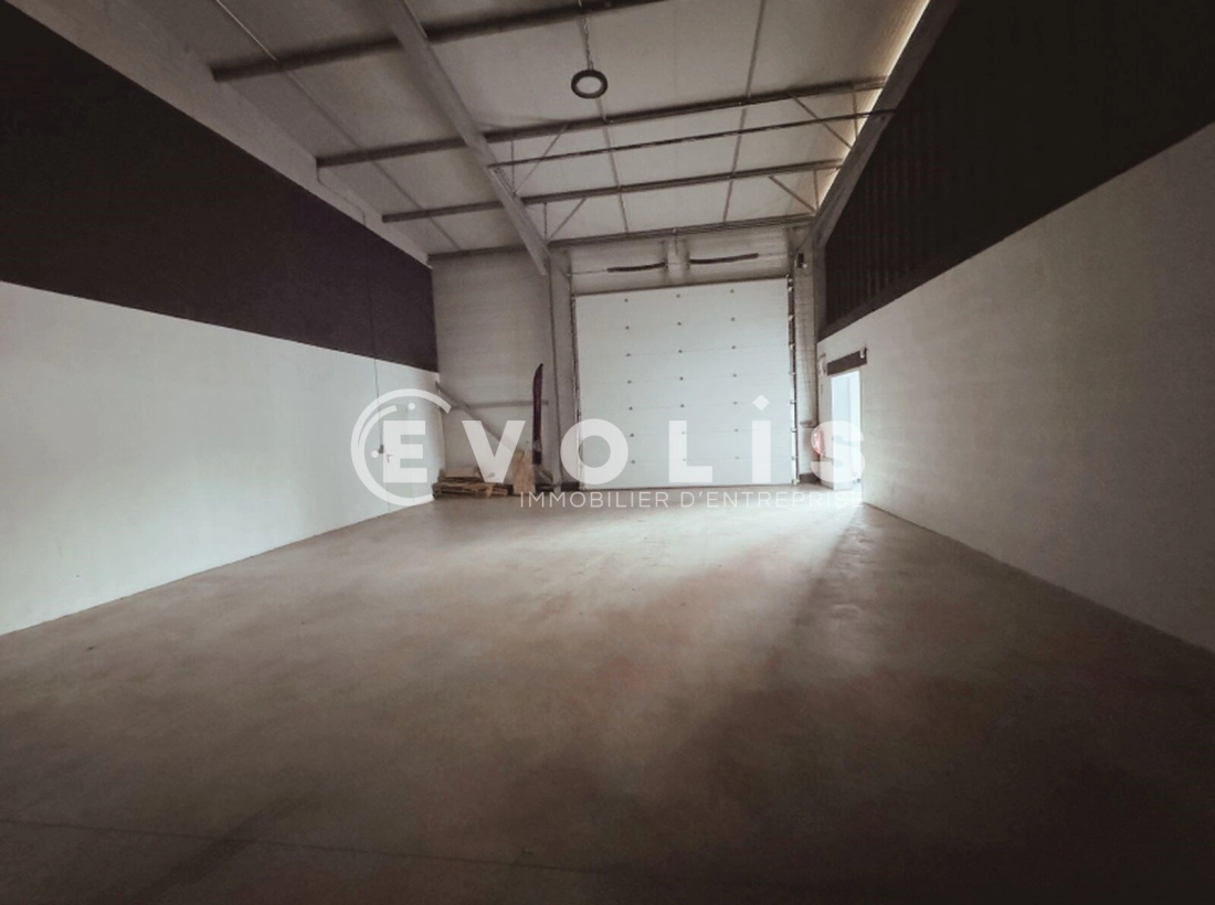 Photo 5 – location Entrepôts / activités	CAMON (80450)