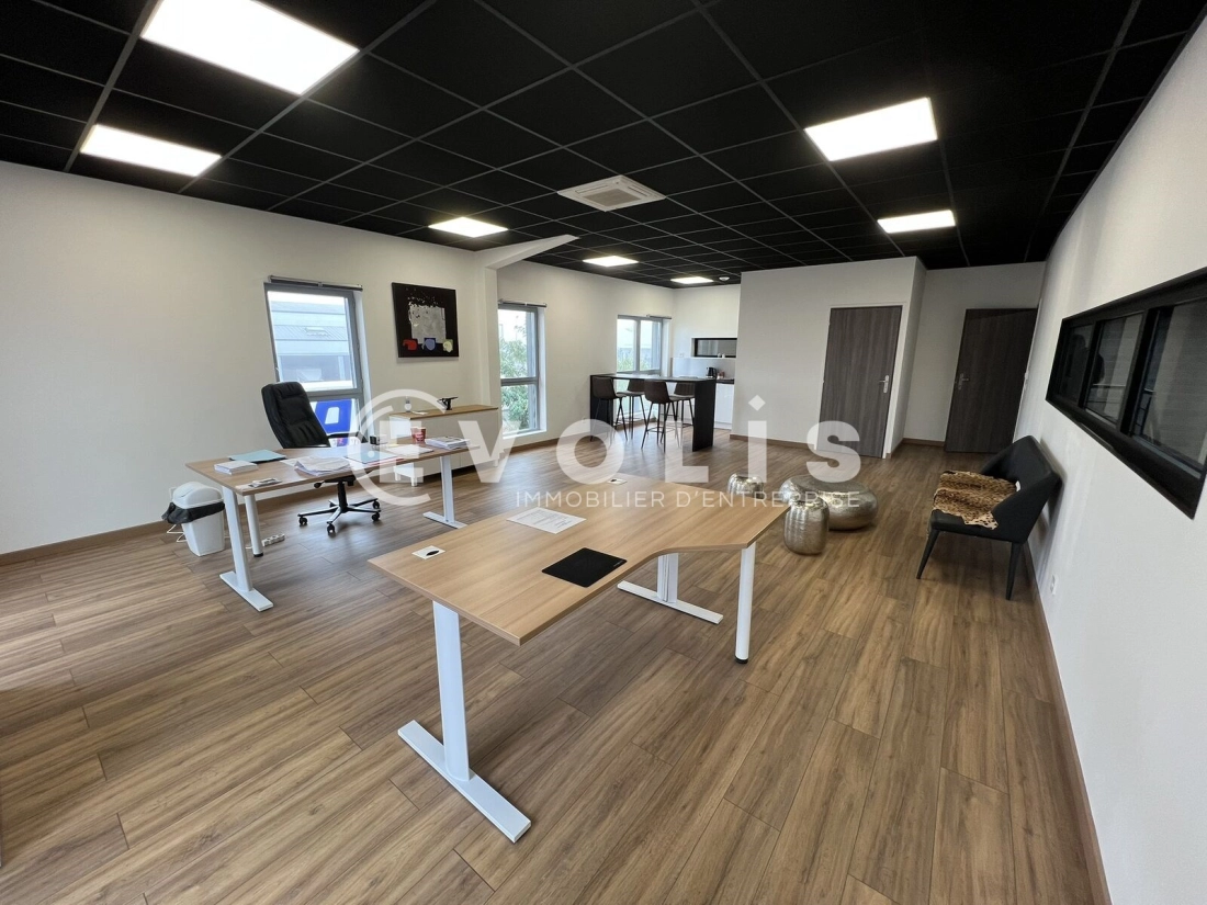 Photo 14 – location Entrepôts / activités	GENAS (69740)