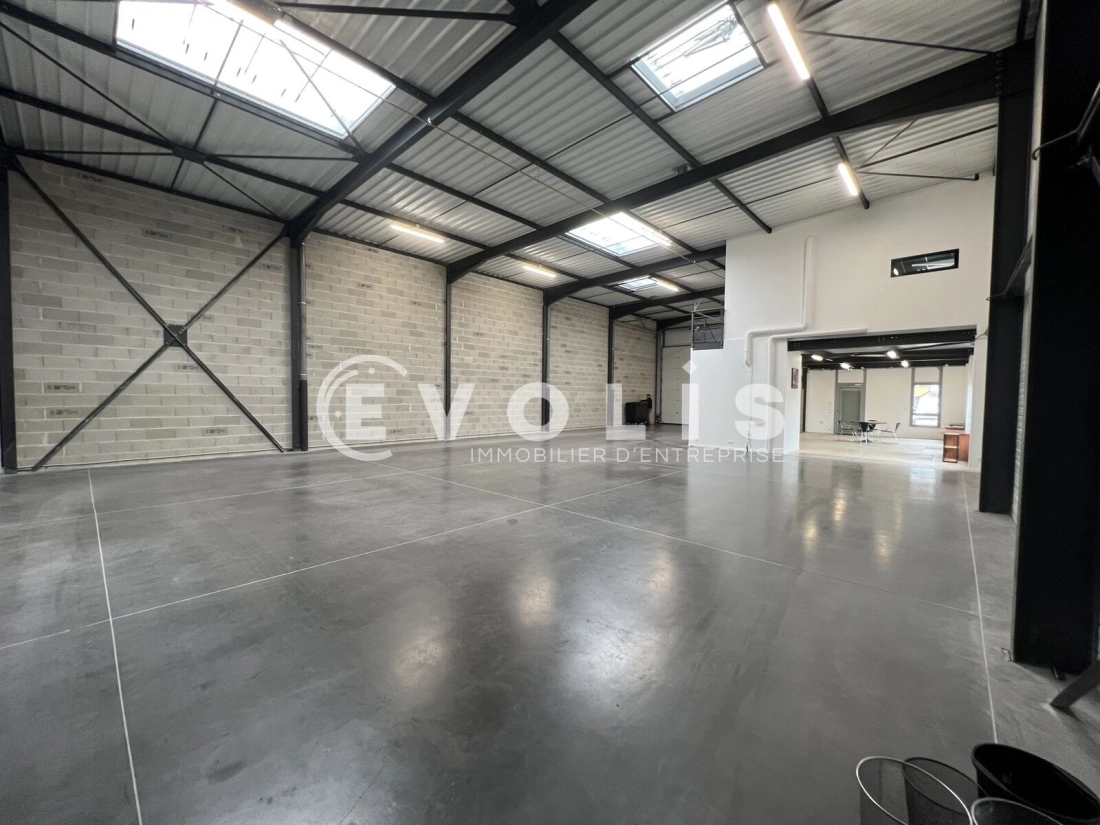 Photo 5 – location Entrepôts / activités	GENAS (69740)