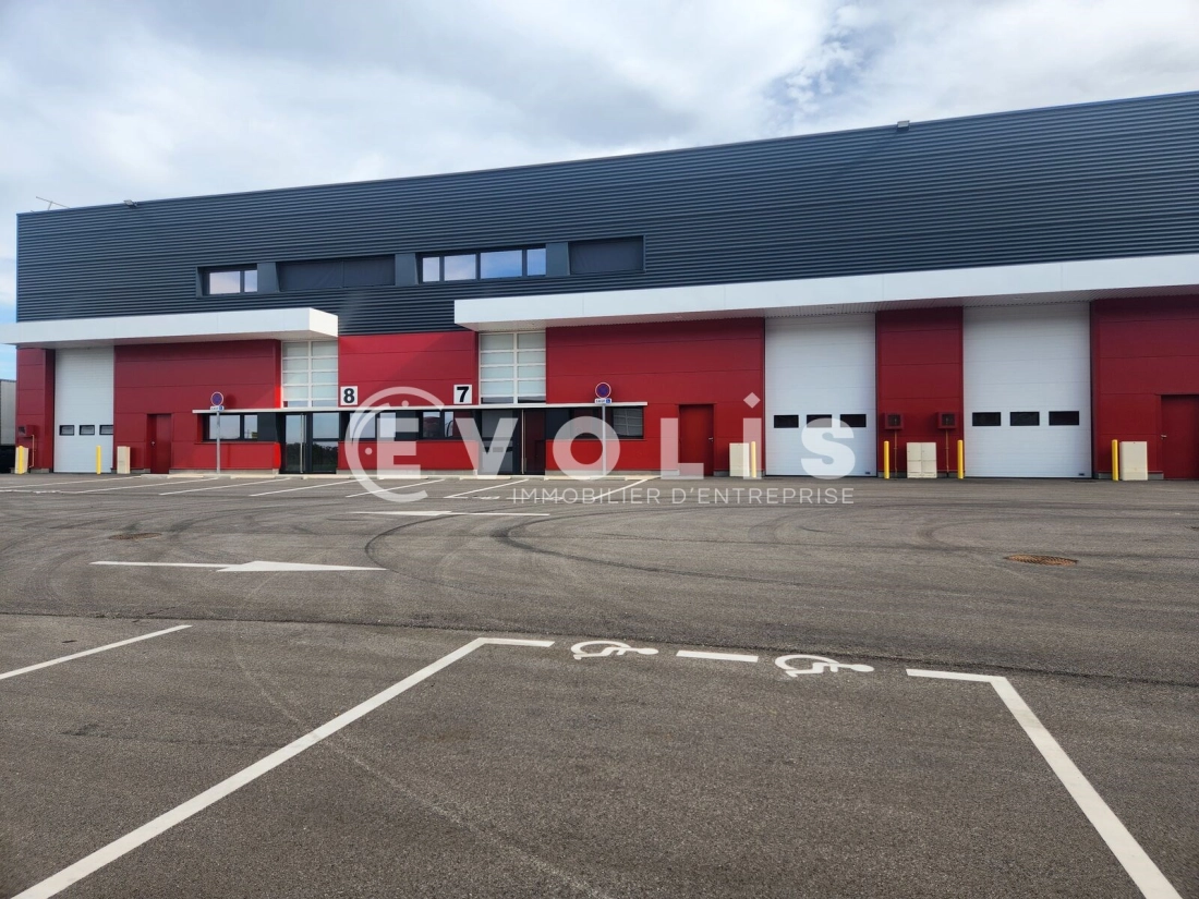 Photo 4 – location Entrepôts / activités	HEYRIEUX (38540)