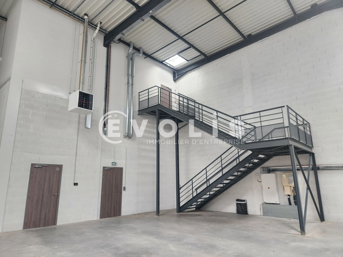 Photo 10 – location Entrepôts / activités	HEYRIEUX (38540)