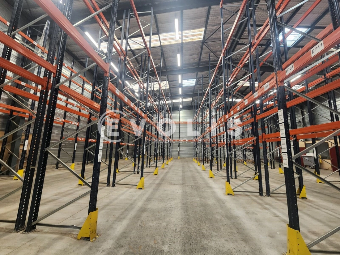 Photo 4 – vente Entrepôts / activités	SAINT SAVIN (38300)