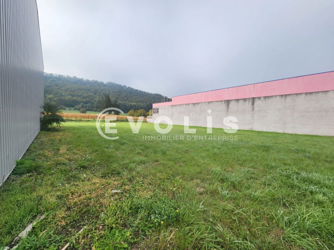 Photo 10 – vente Entrepôts / activités	SAINT SAVIN (38300)