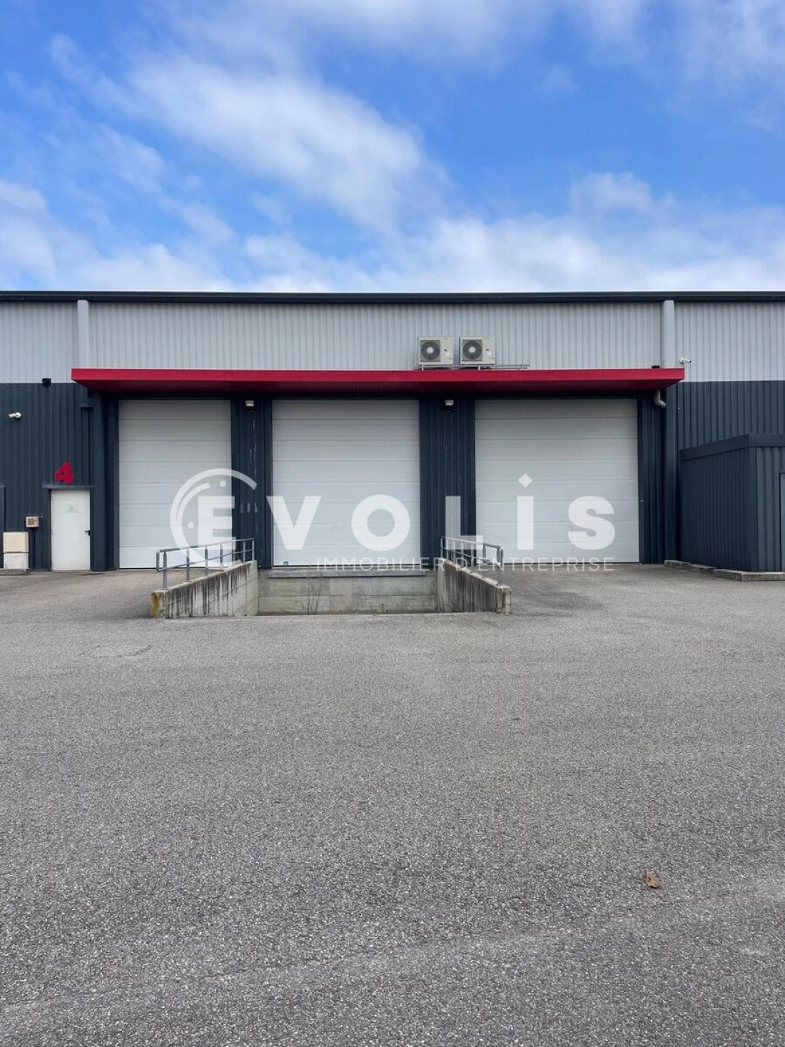 Photo 4 – location Entrepôts / activités	SAINT QUENTIN FALLAVIER (38070)