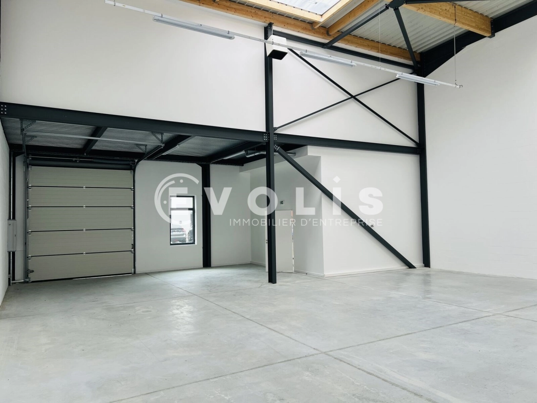 Photo 3 – vente Entrepôts / activités	LIEUSAINT (77127)