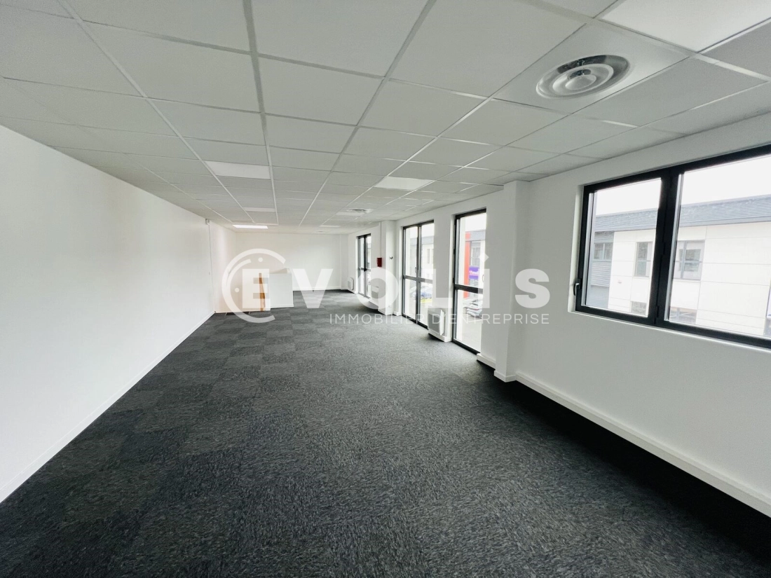 Photo 6 – vente Entrepôts / activités	LIEUSAINT (77127)