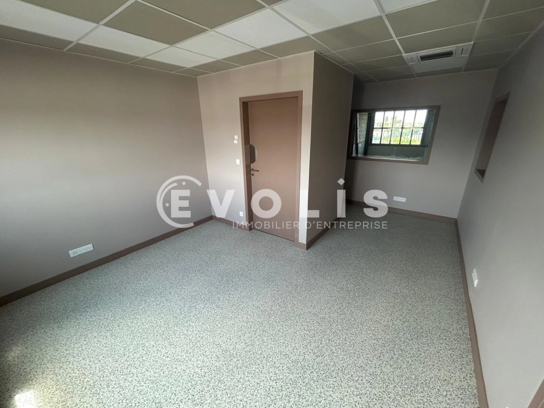 Photo 7 – location Entrepôts / activités	ORMOY (91540)