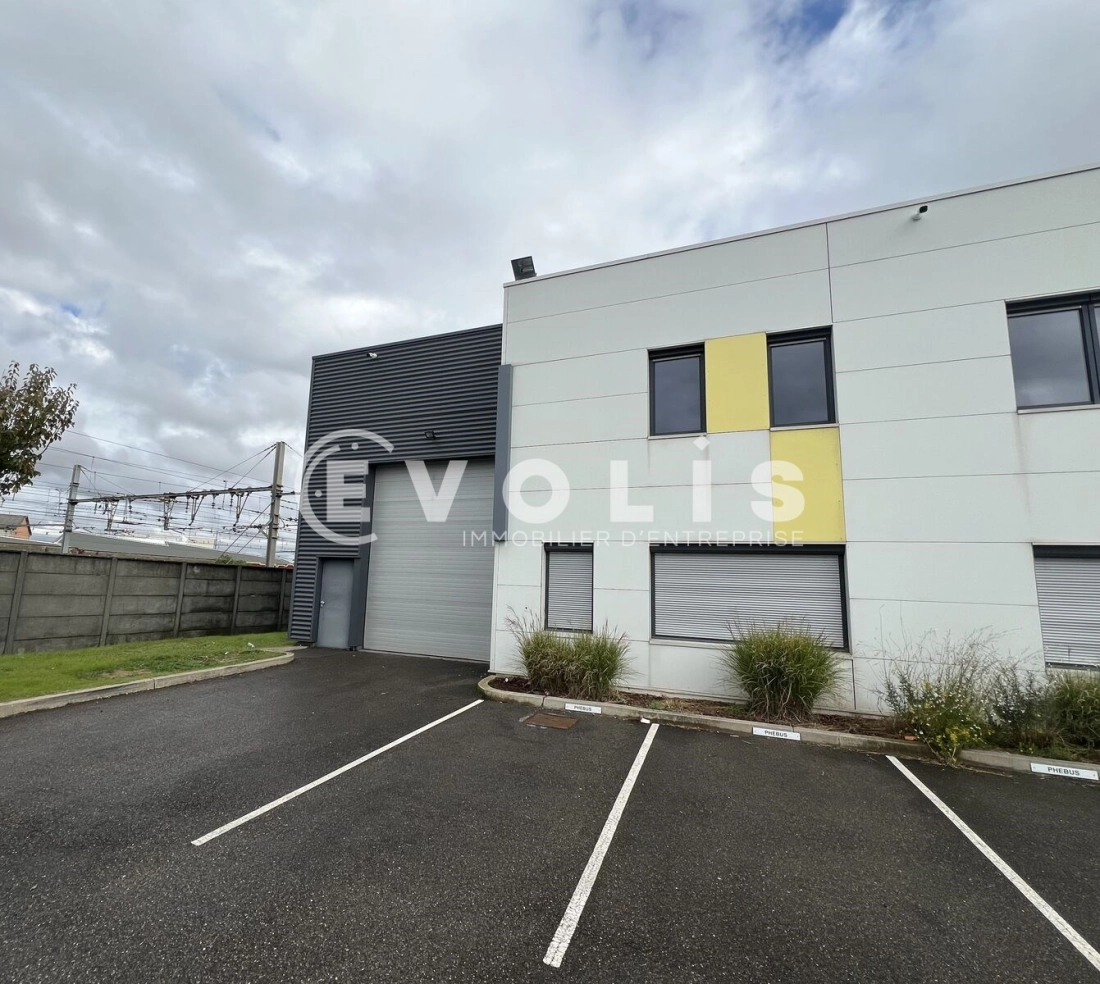 Photo 1 – location Entrepôts / activités	SAINT FONS (69190)