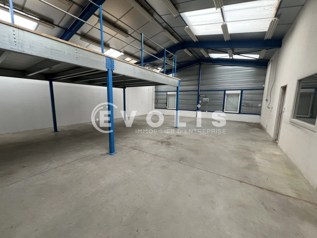 Photo 6 – location Entrepôts / activités	COLOMBIER SAUGNIEU (69124)
