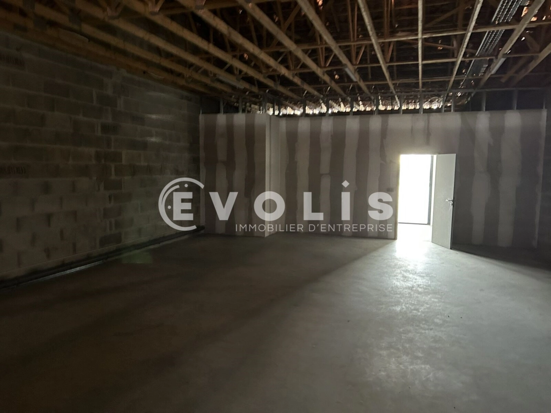 Photo 3 – vente bureaux	CAVIGNAC (33620)