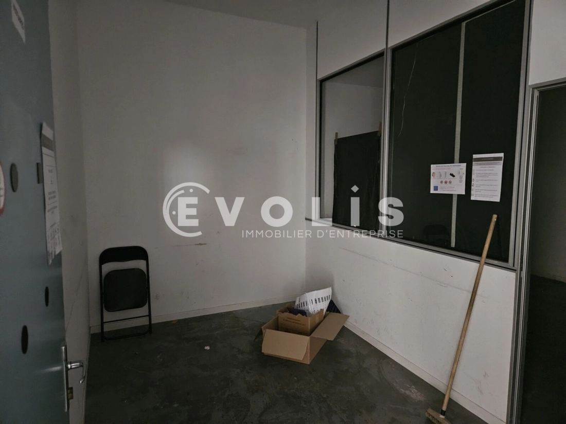 Photo 8 – location Entrepôts / activités	MONTROUGE (92120)