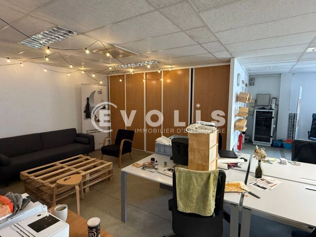 Photo 11 – location Entrepôts / activités	LYON (69007)